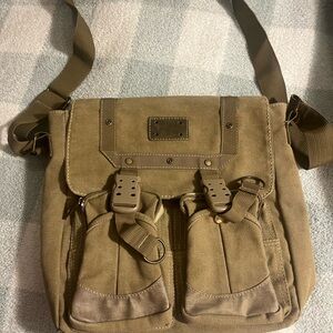 Satchel army green